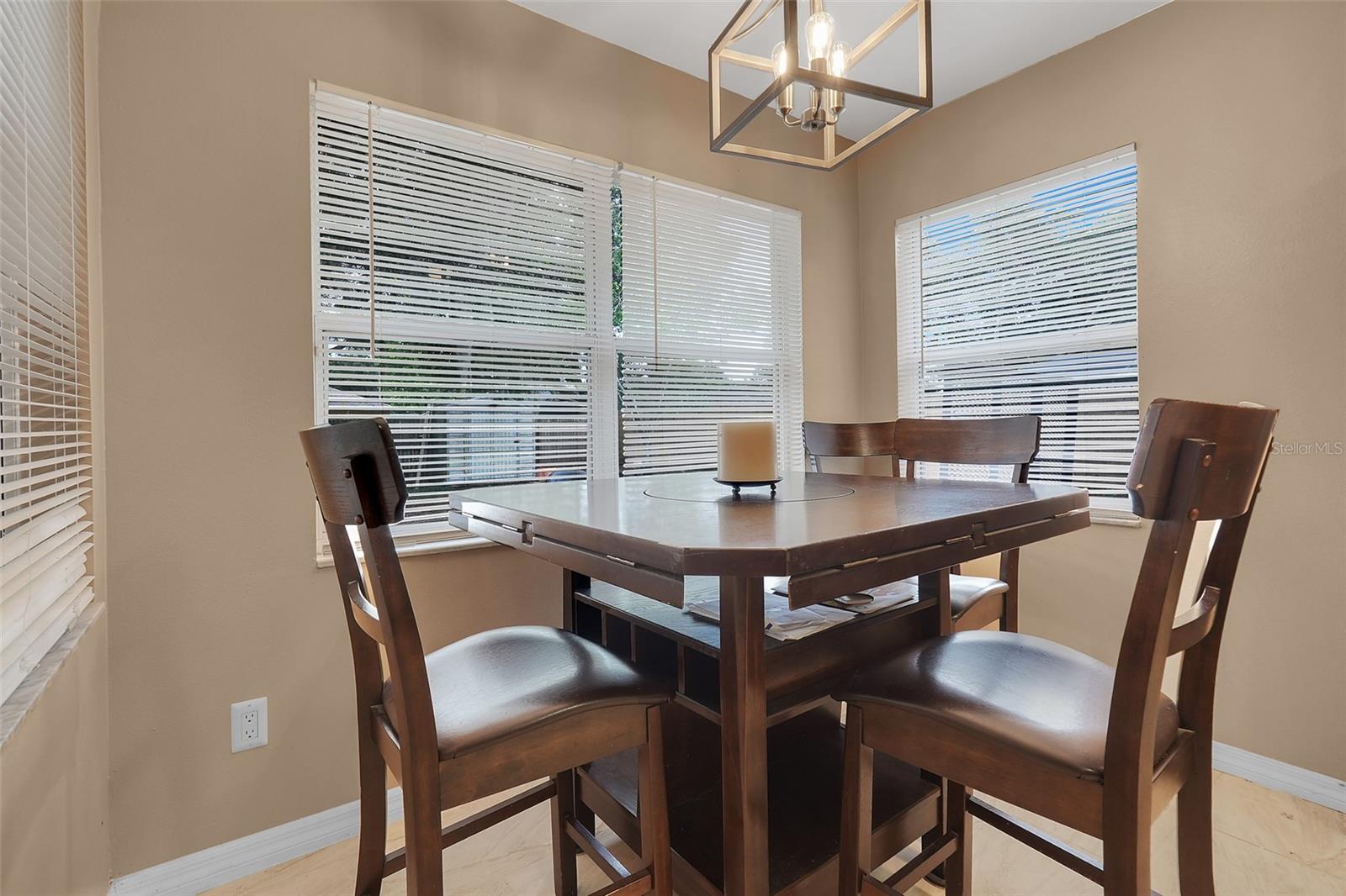 10752 Crescendo Loop Property Photo 13