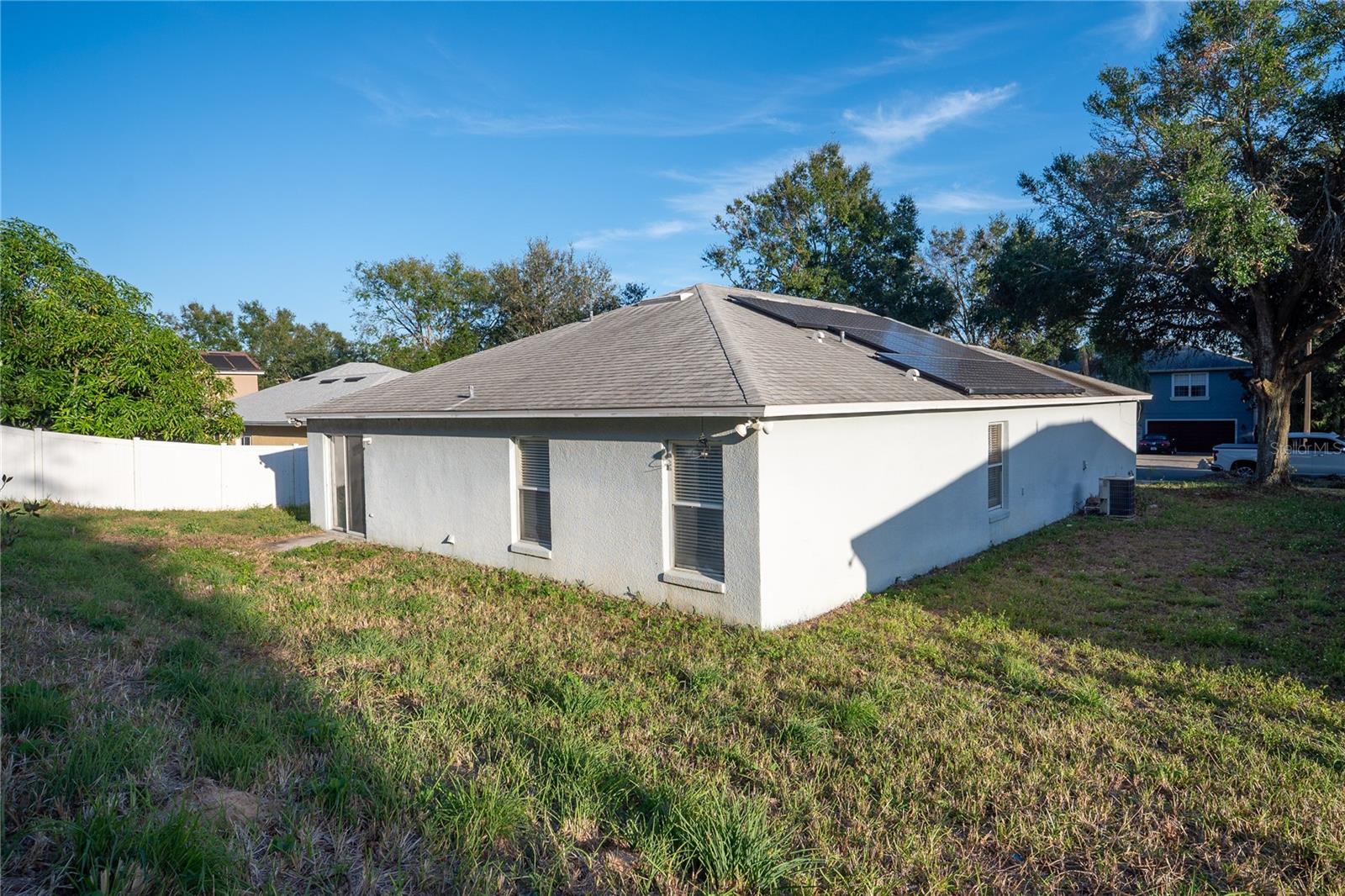 1836 Ridge Valley St Property Photo 4