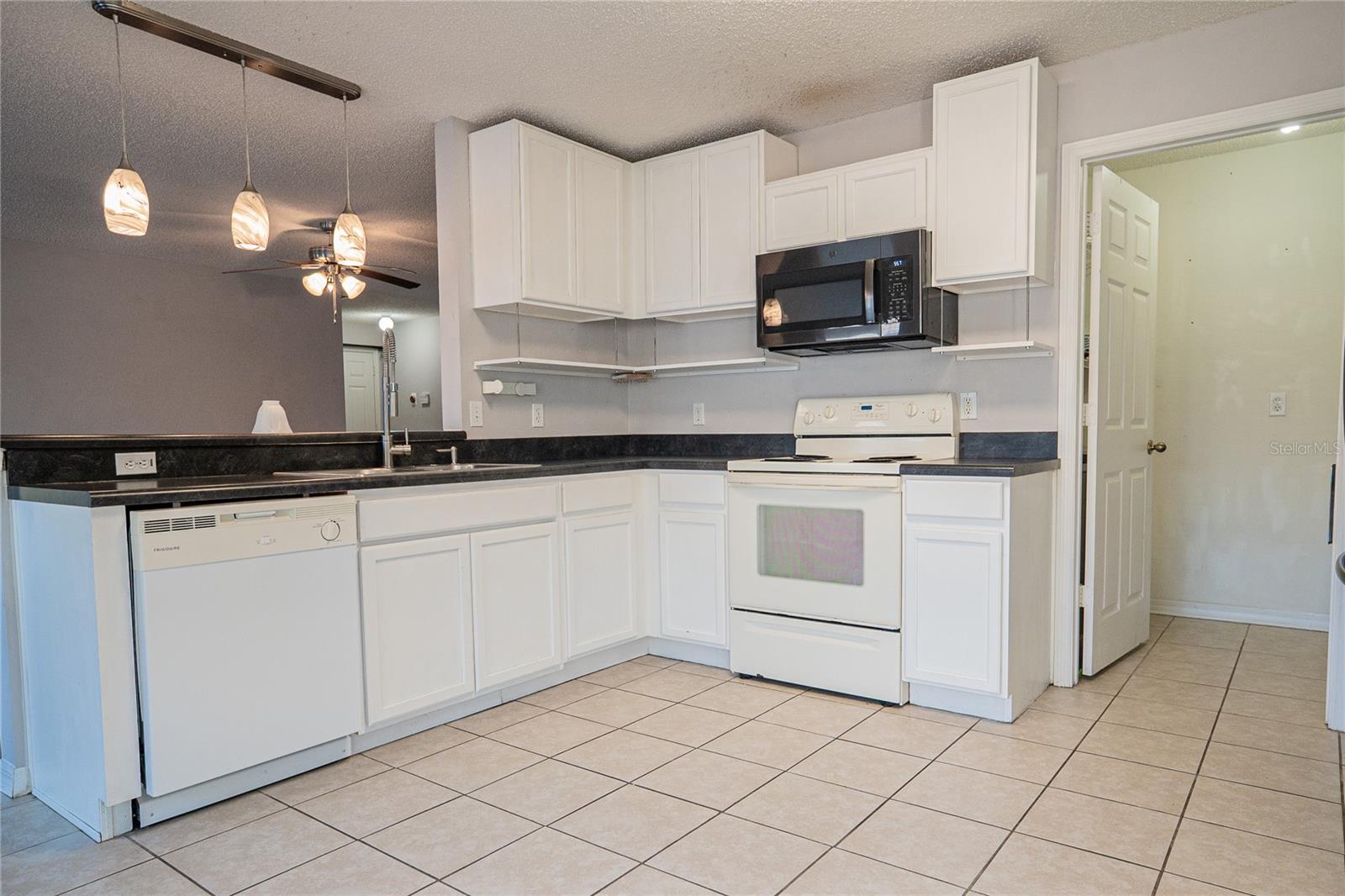 1836 Ridge Valley St Property Photo 17
