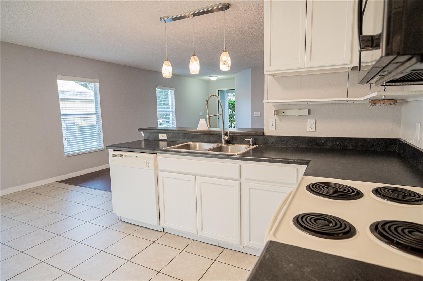 1836 Ridge Valley St Property Photo 18