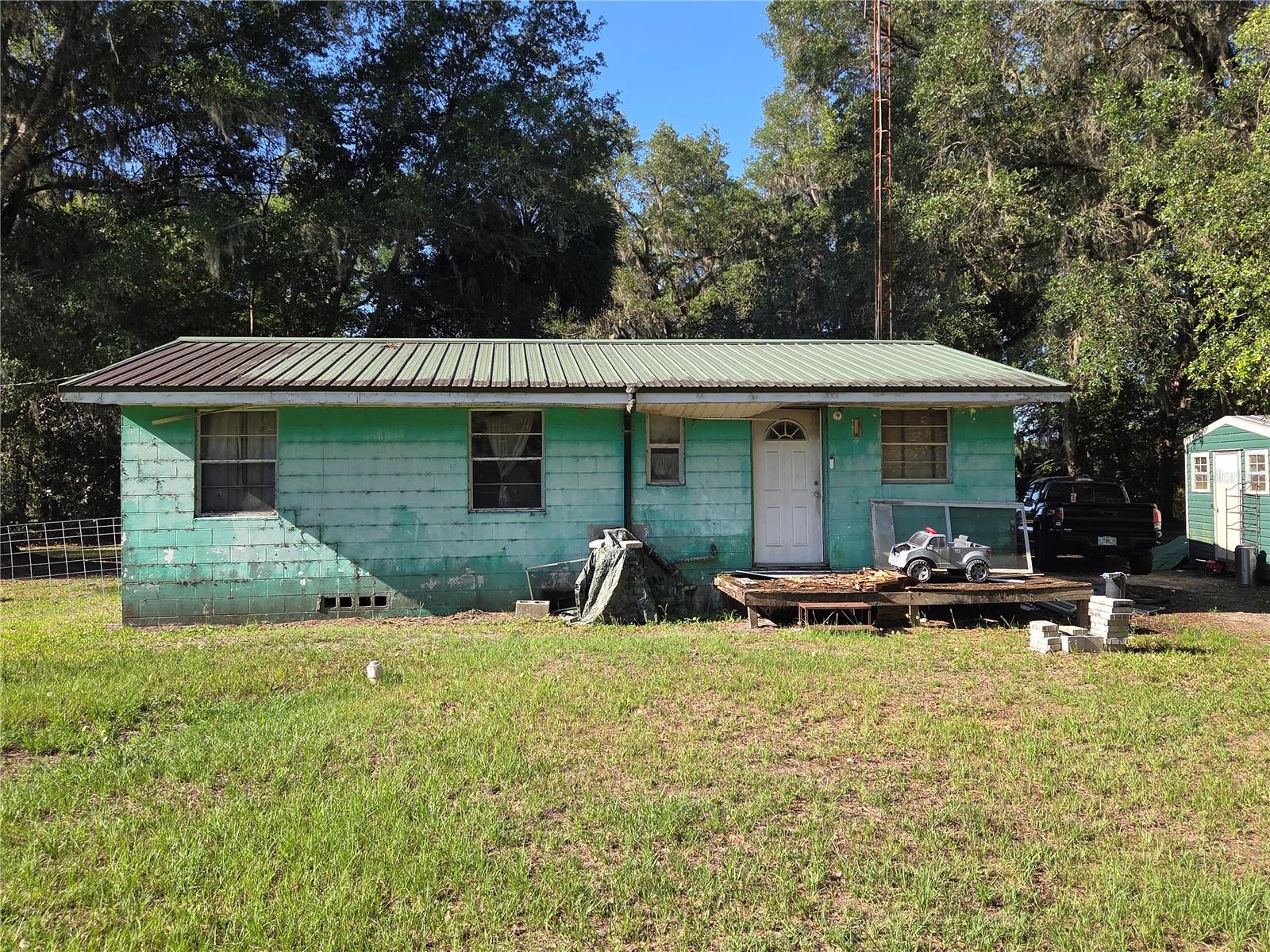 9845 Nw 160th St Property Photo 3