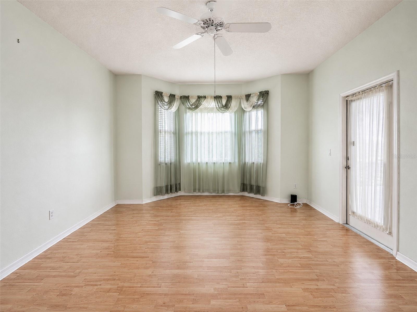 4215 Greenwich Ct Property Photo 22