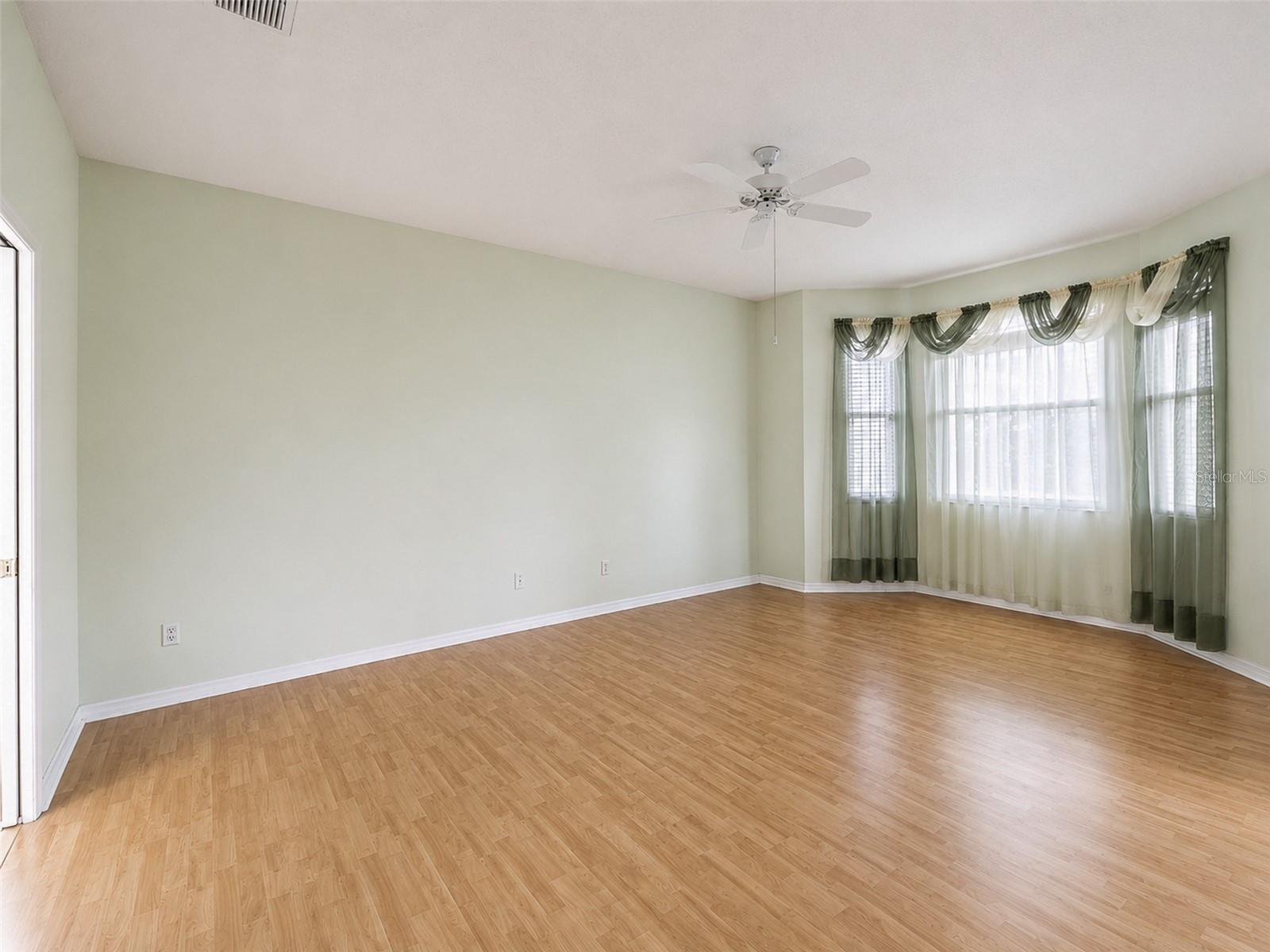 4215 Greenwich Ct Property Photo 26