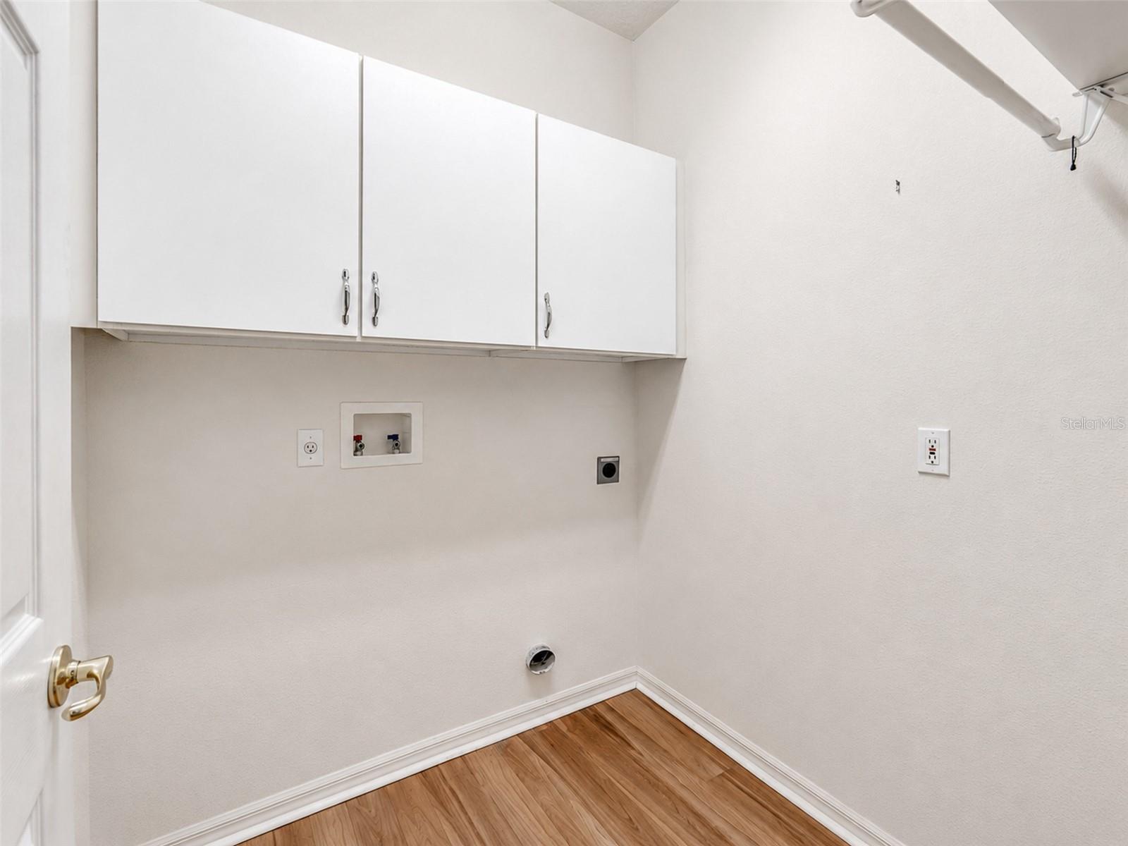 4215 Greenwich Ct Property Photo 39