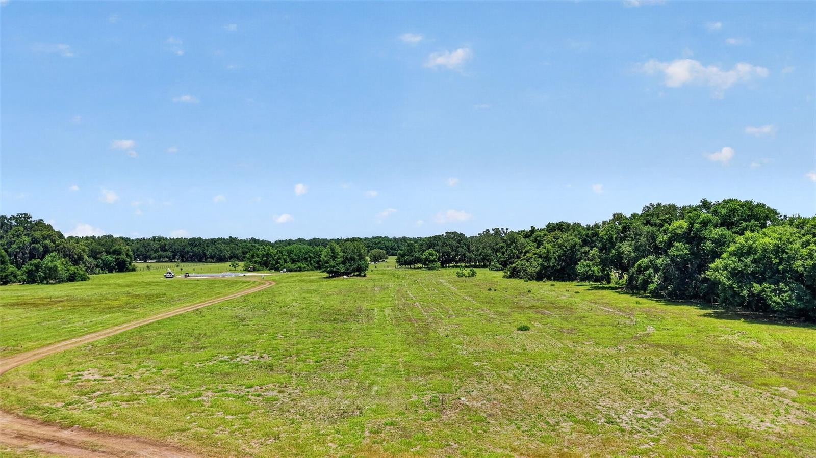 7755 Cr 714 Property Photo 5