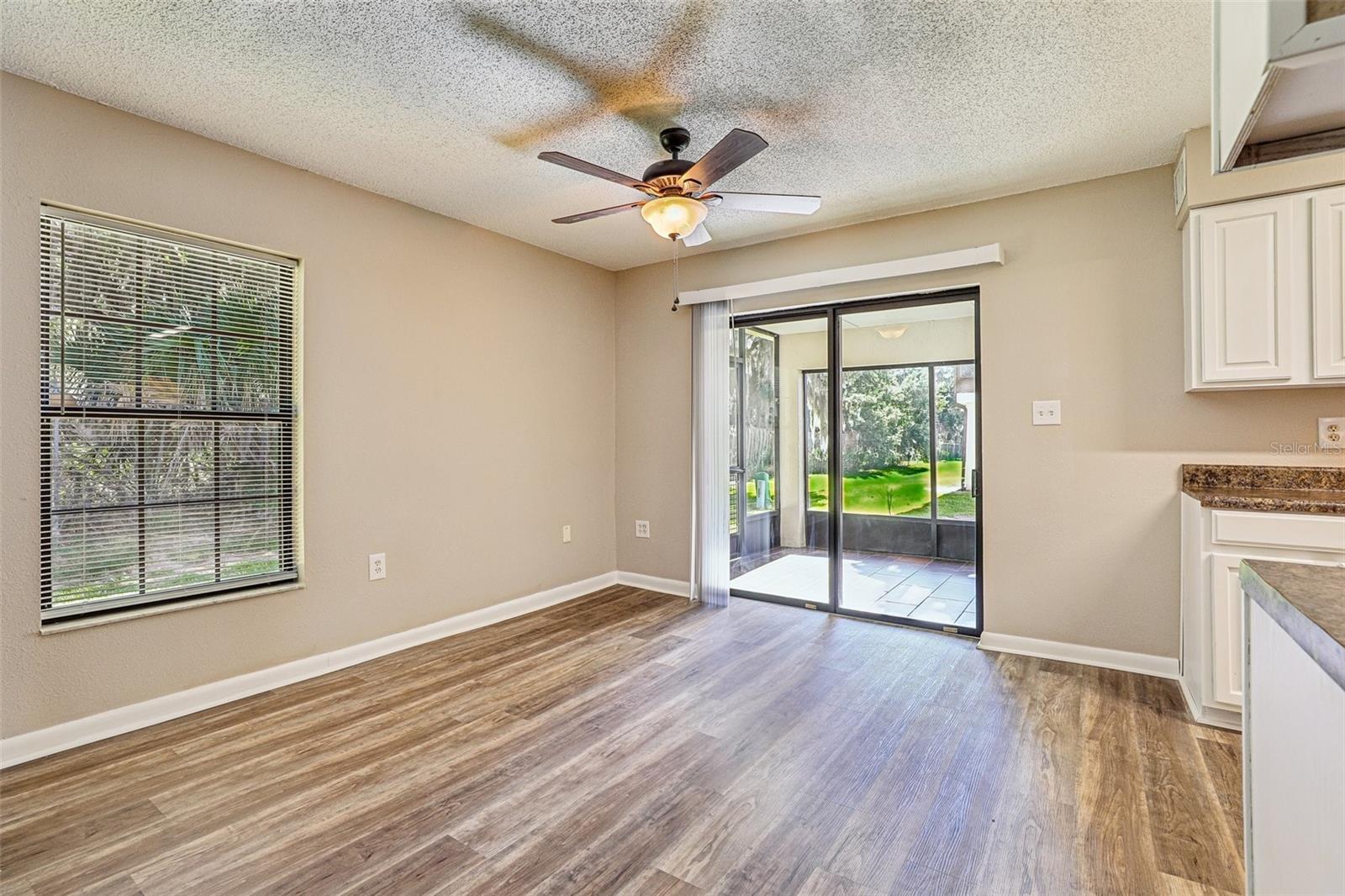 100 E Oak Terrace Dr #d2 Property Photo 12