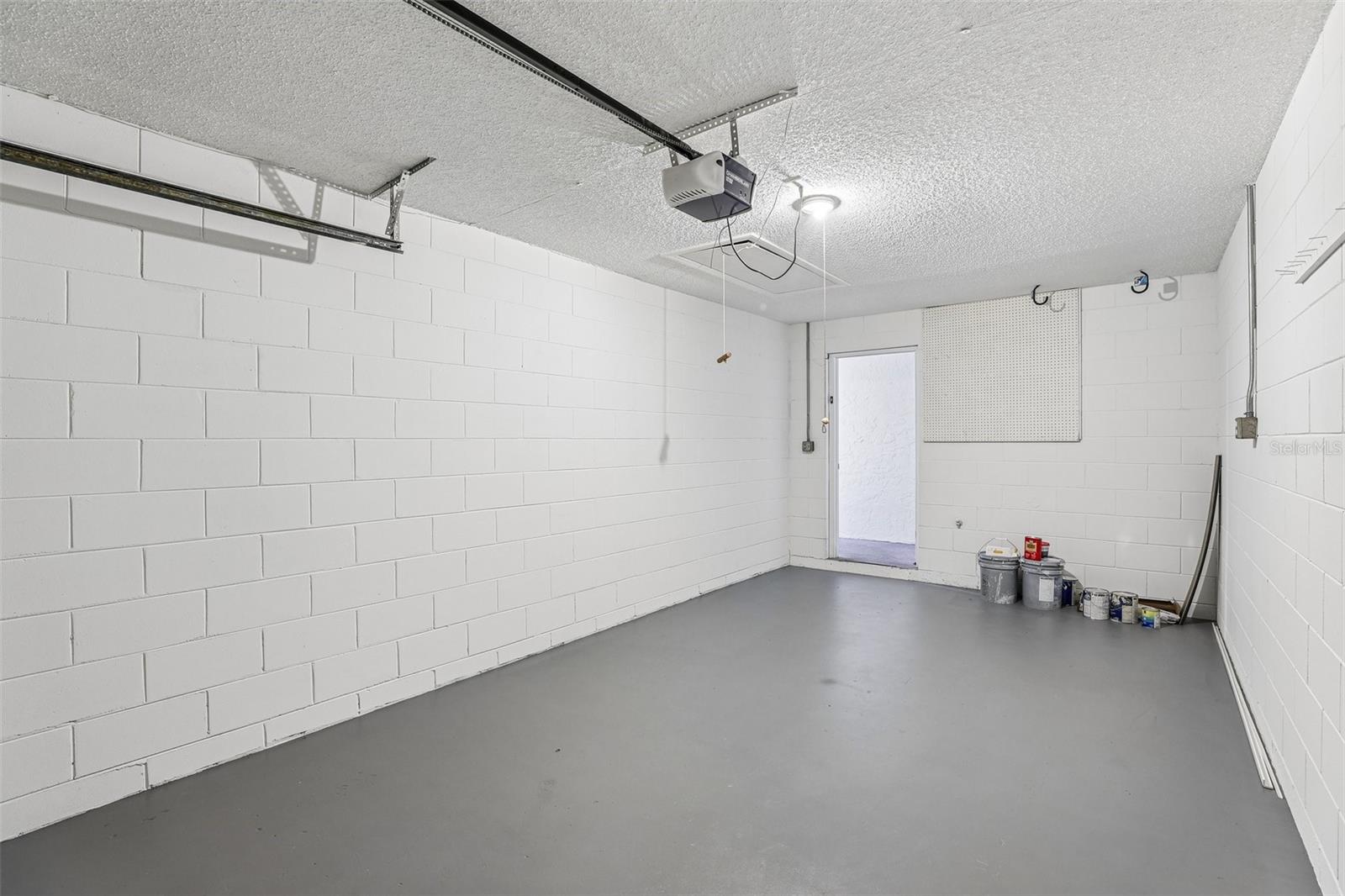100 E Oak Terrace Dr #d2 Property Photo 29