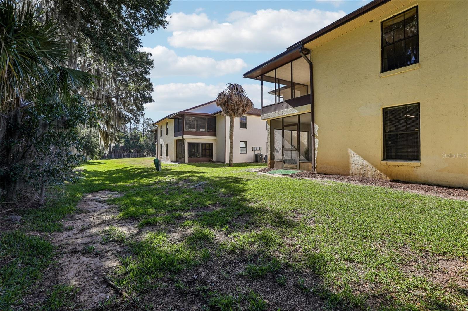 100 E Oak Terrace Dr #d2 Property Photo 32