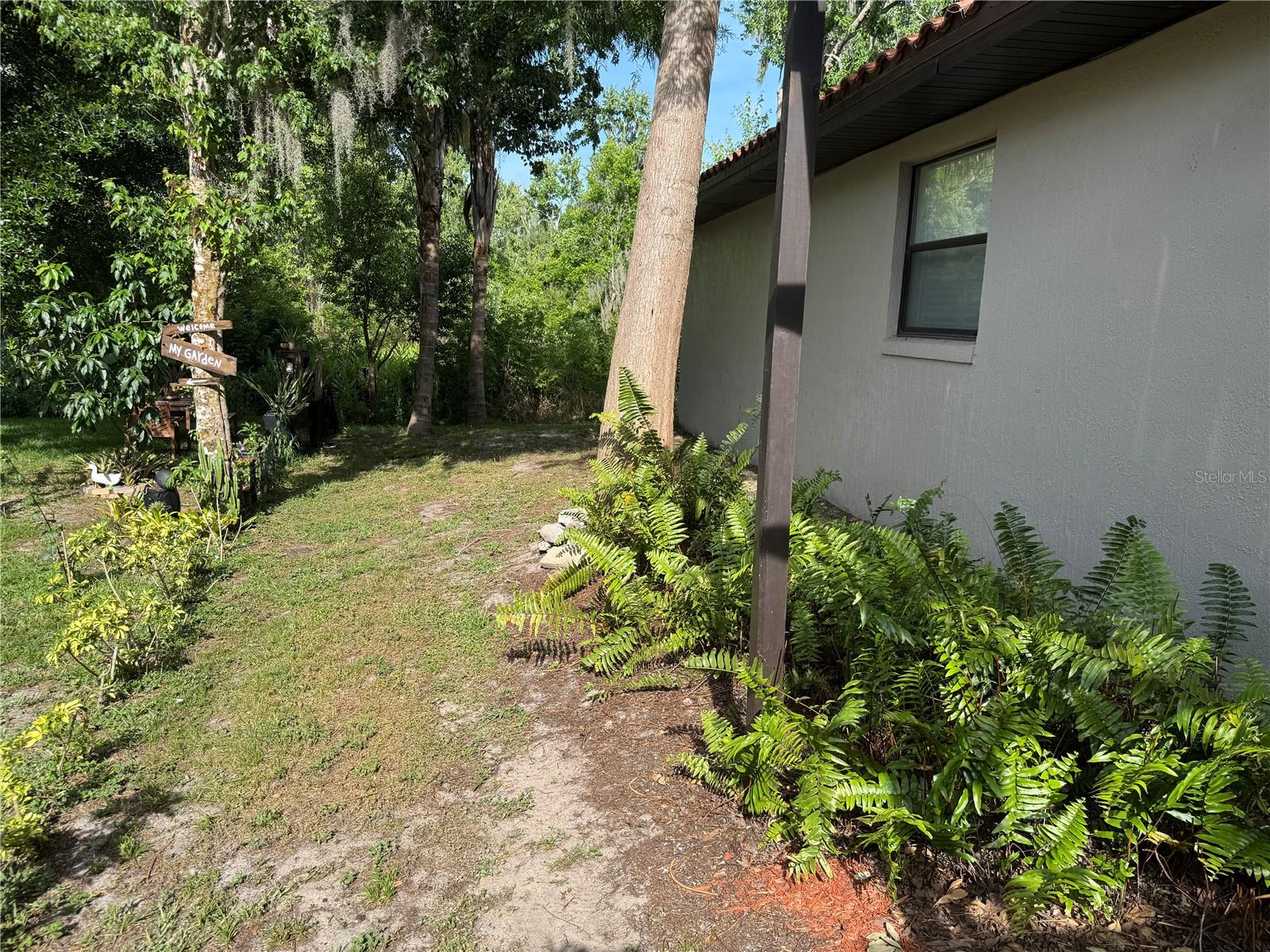 39 Forest Ln Property Photo 35