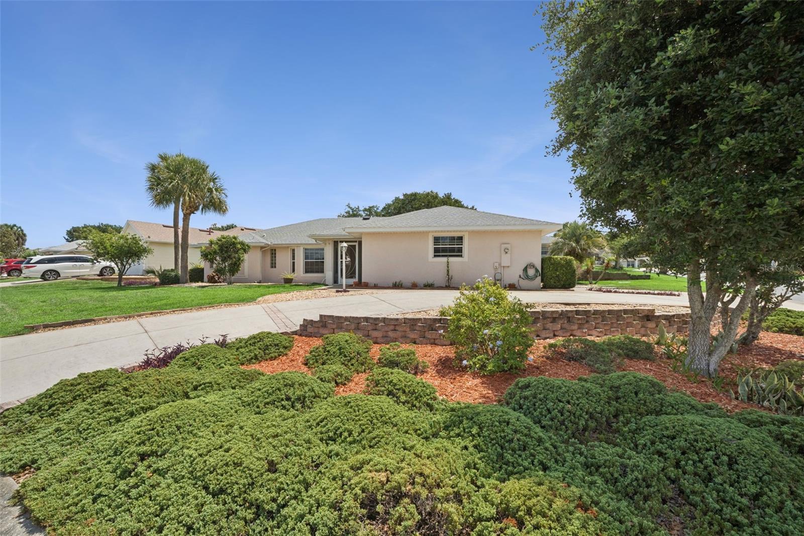 21101 Braveheart Dr Property Photo 3