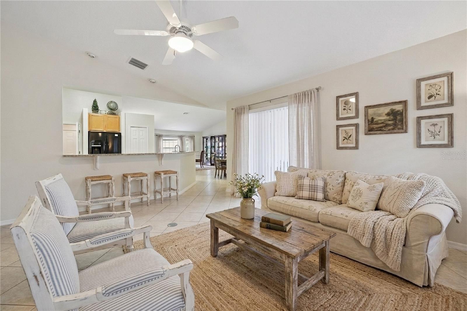 21101 Braveheart Dr Property Photo 6