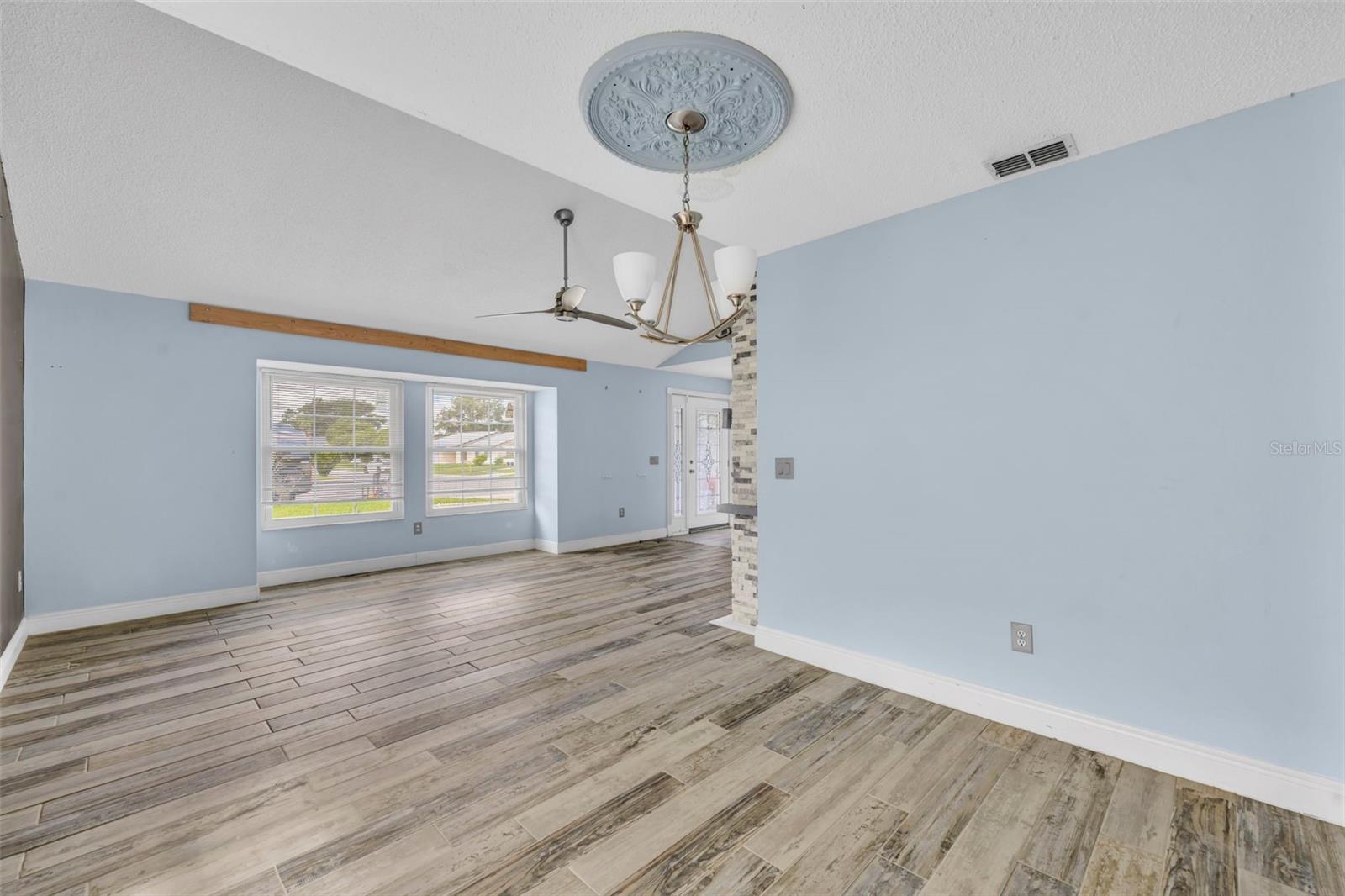 11103 Aries Dr Property Photo 10