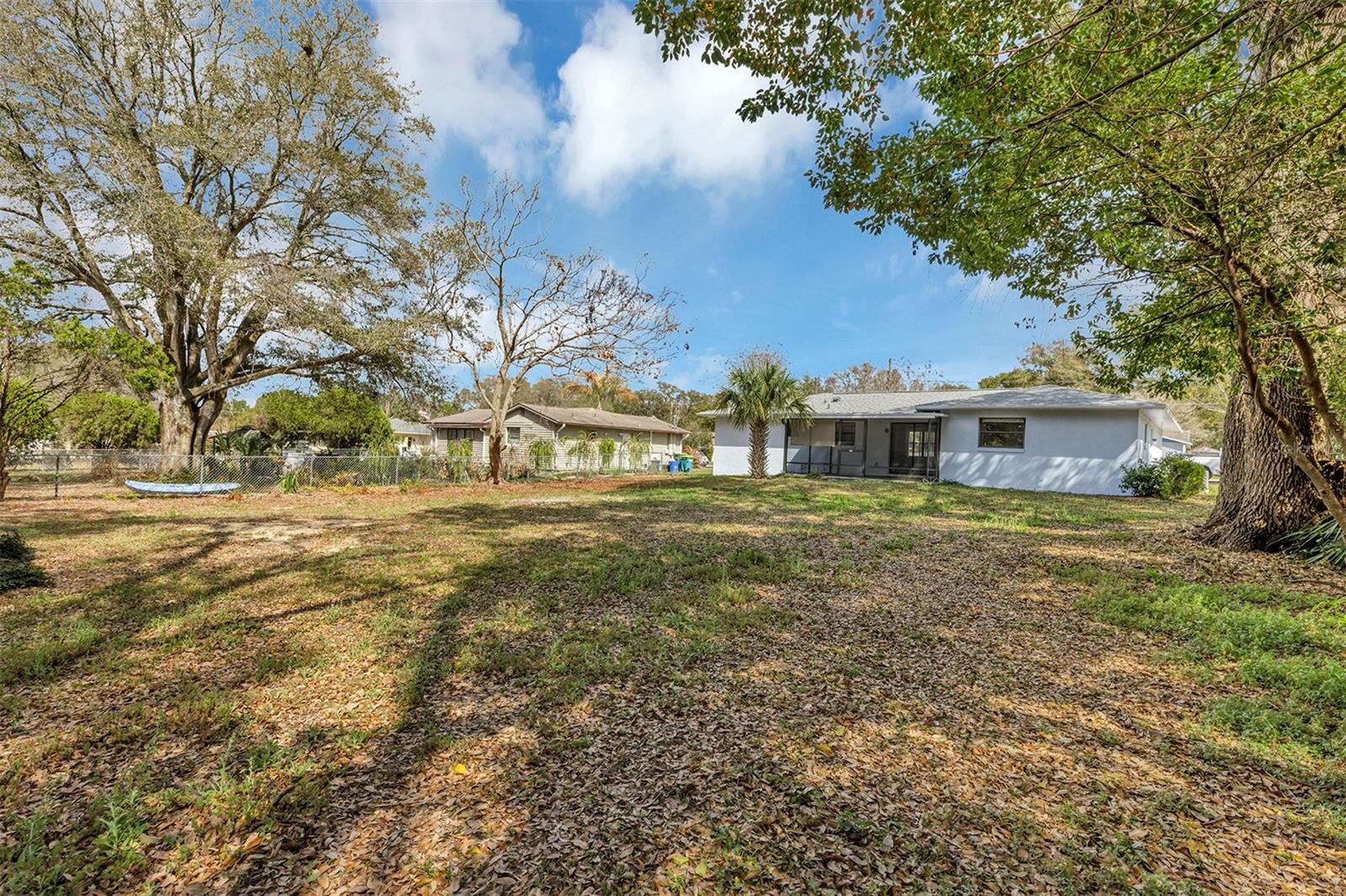 606 Third Ave Property Photo 4
