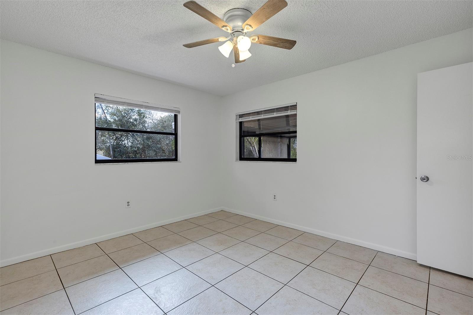 606 Third Ave Property Photo 30