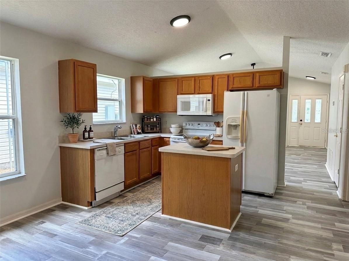 25335 Cranes Roost Cir Property Photo 7