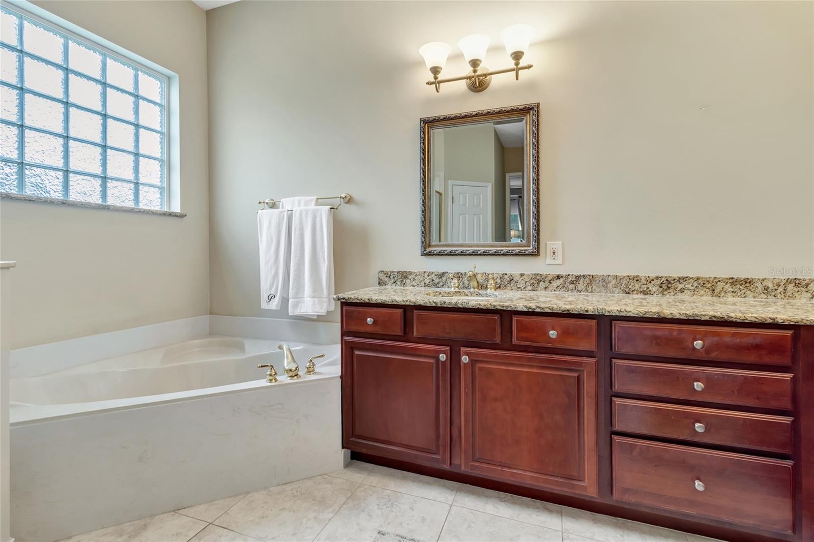10838 Priebe Rd Property Photo 26