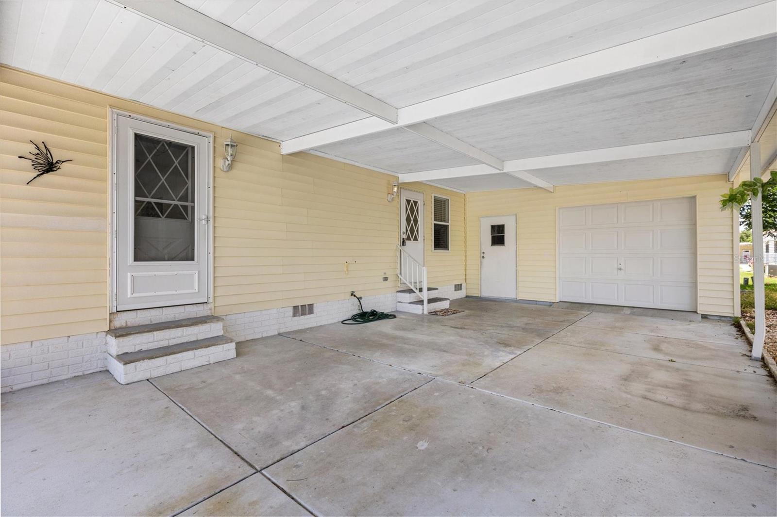 1616 Bayhill Dr Property Photo 2