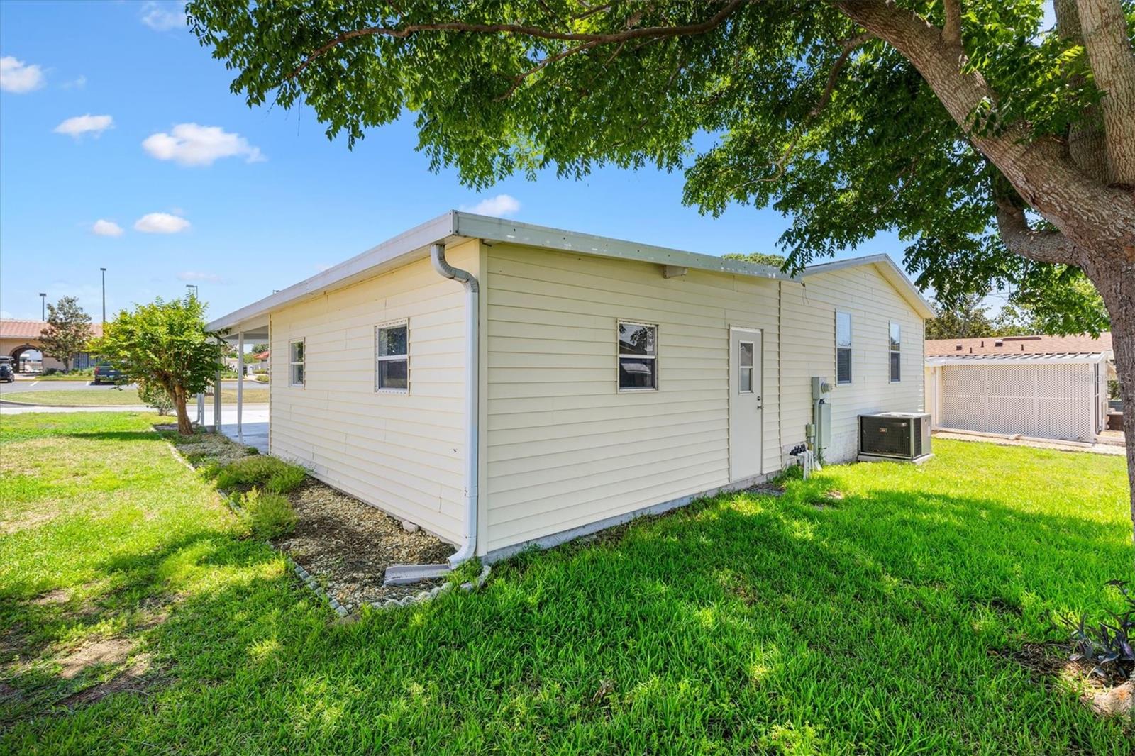 1616 Bayhill Dr Property Photo 17