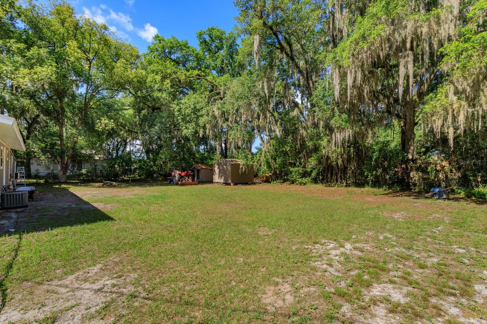 2820 Magnolia Ave Property Photo 3
