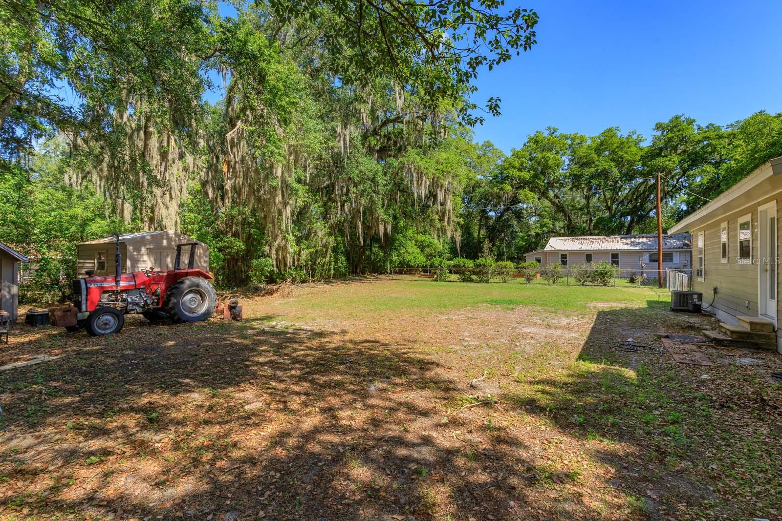 2820 Magnolia Ave Property Photo 6