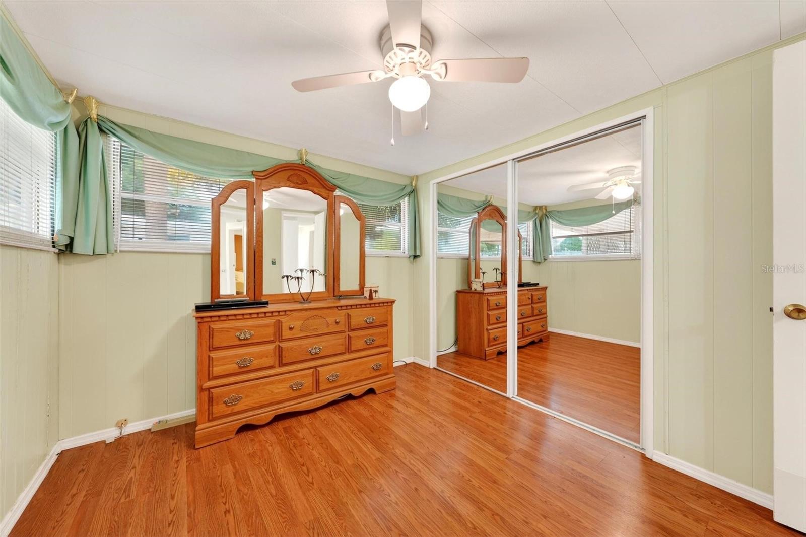 31643 Howard St Property Photo 28