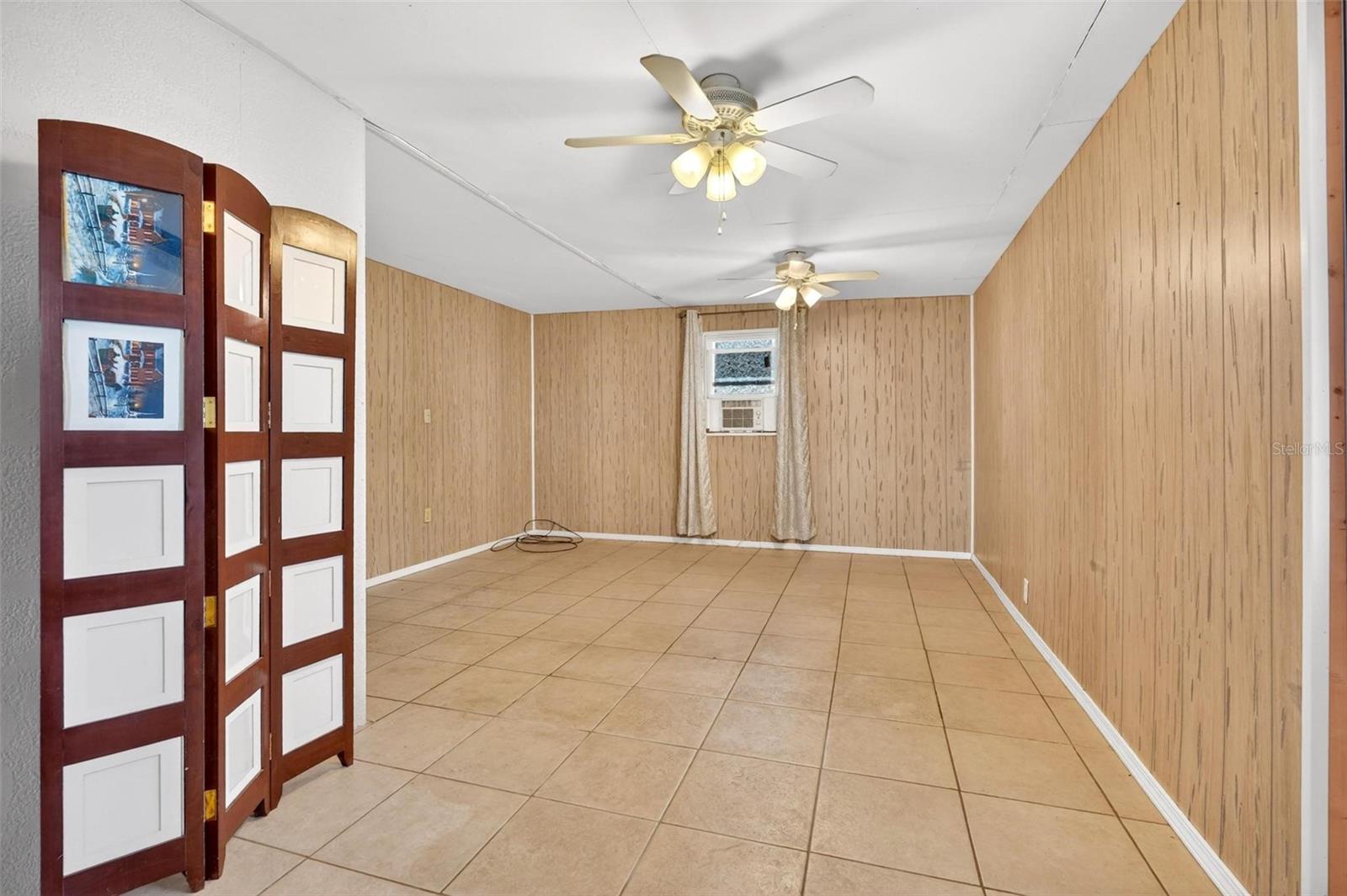 31643 Howard St Property Photo 34