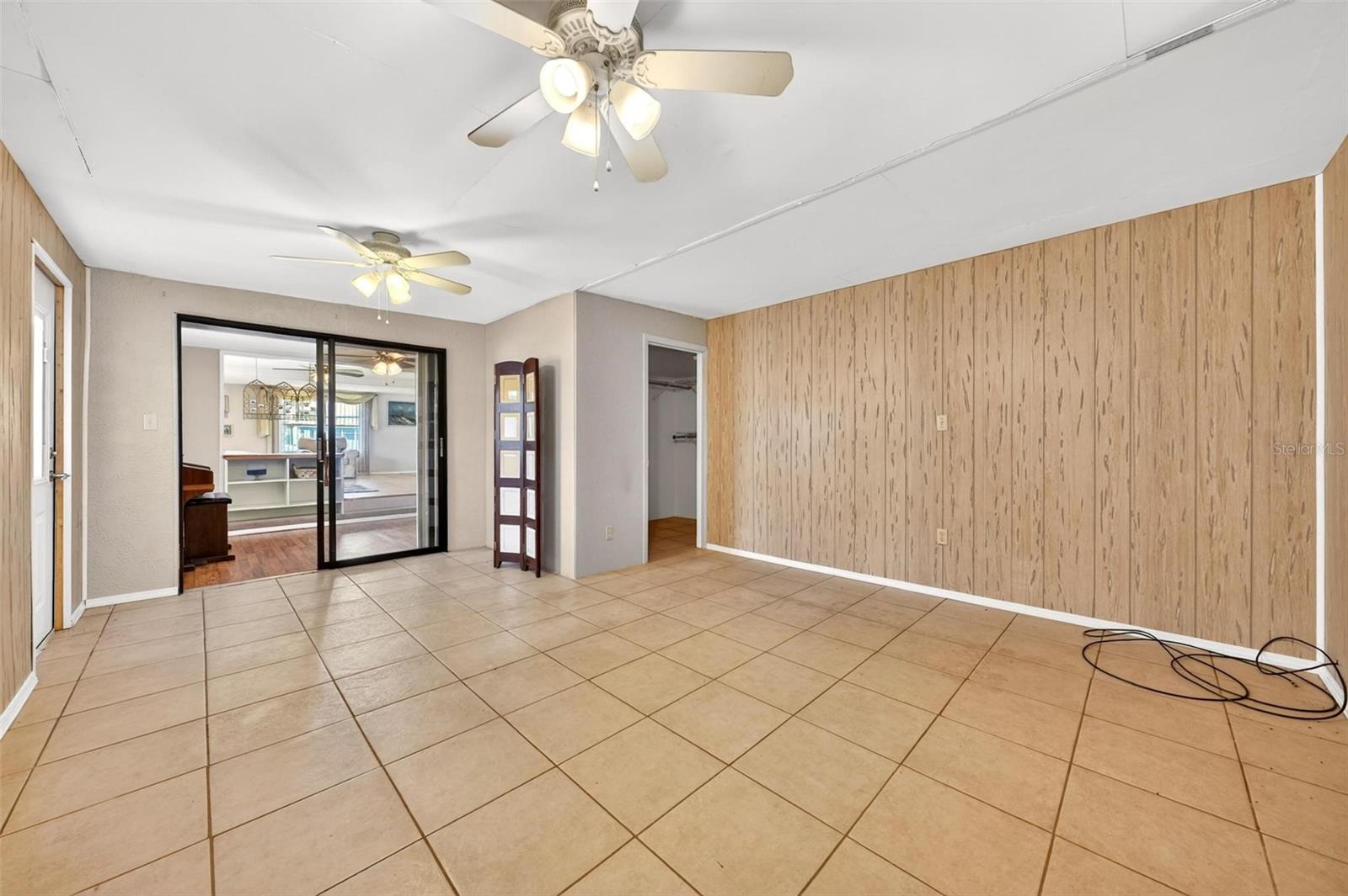 31643 Howard St Property Photo 35