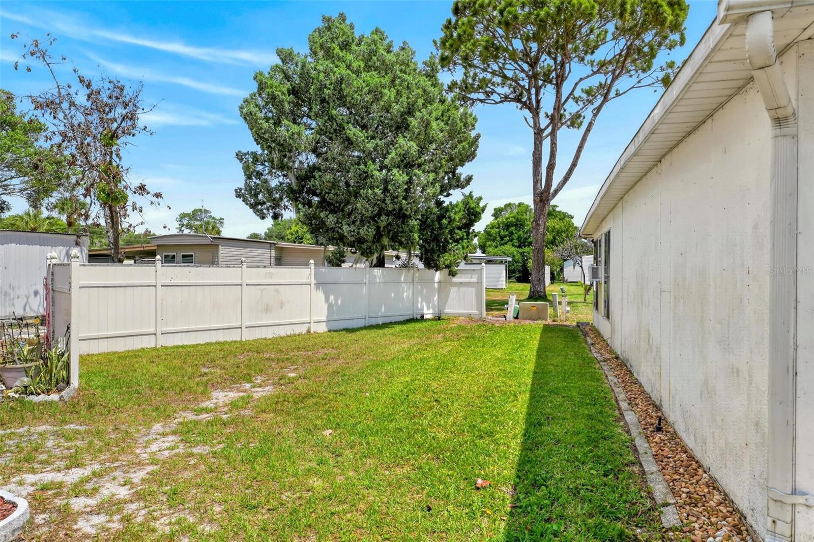 31643 Howard St Property Photo 40