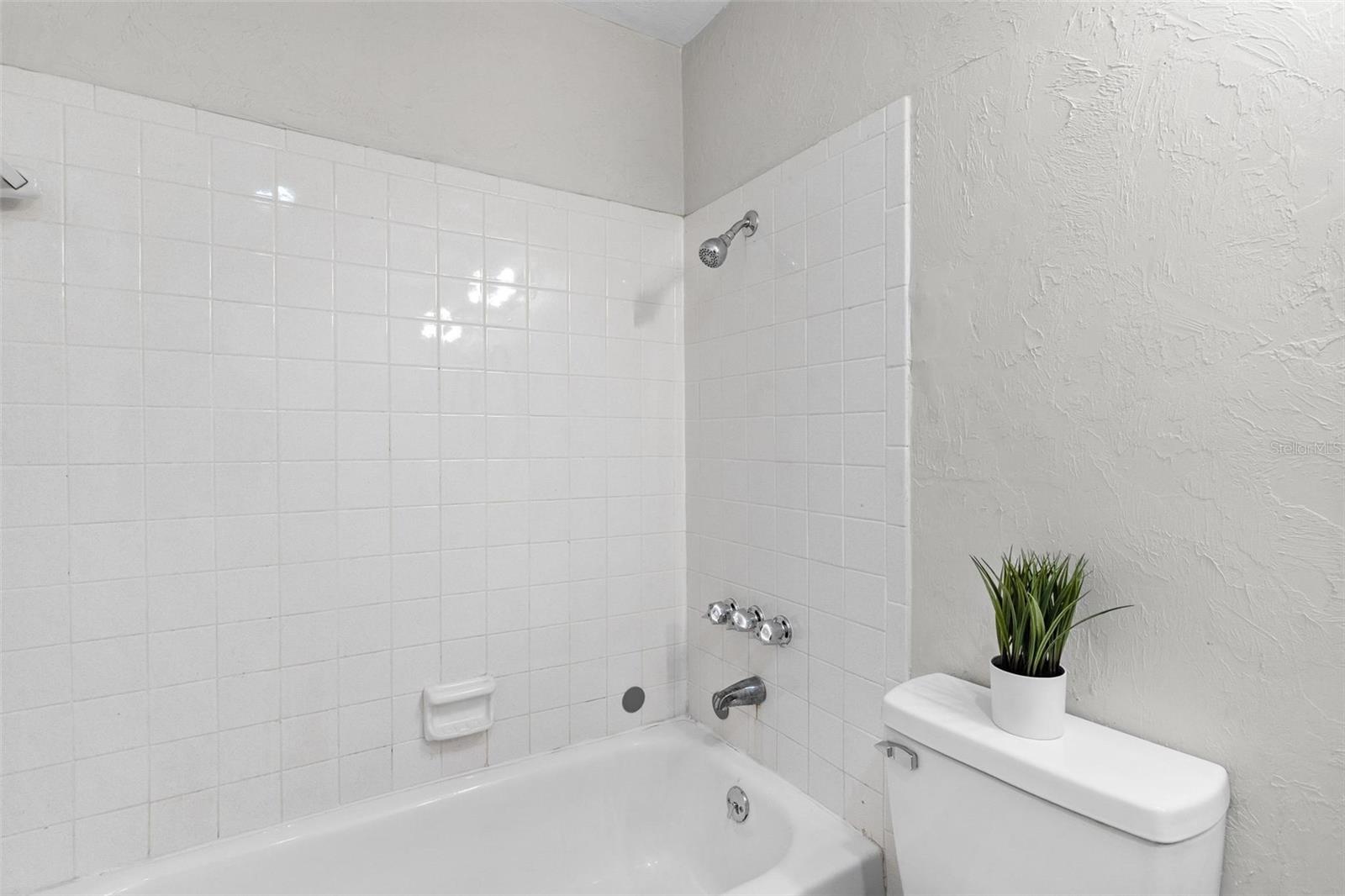 23202 Sandalwood Dr #202 Property Photo 30