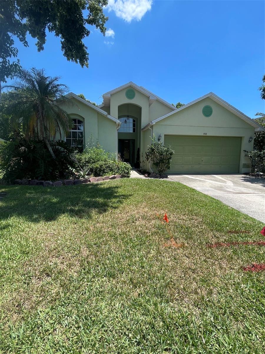 1908 Bobtail Dr Property Photo 1