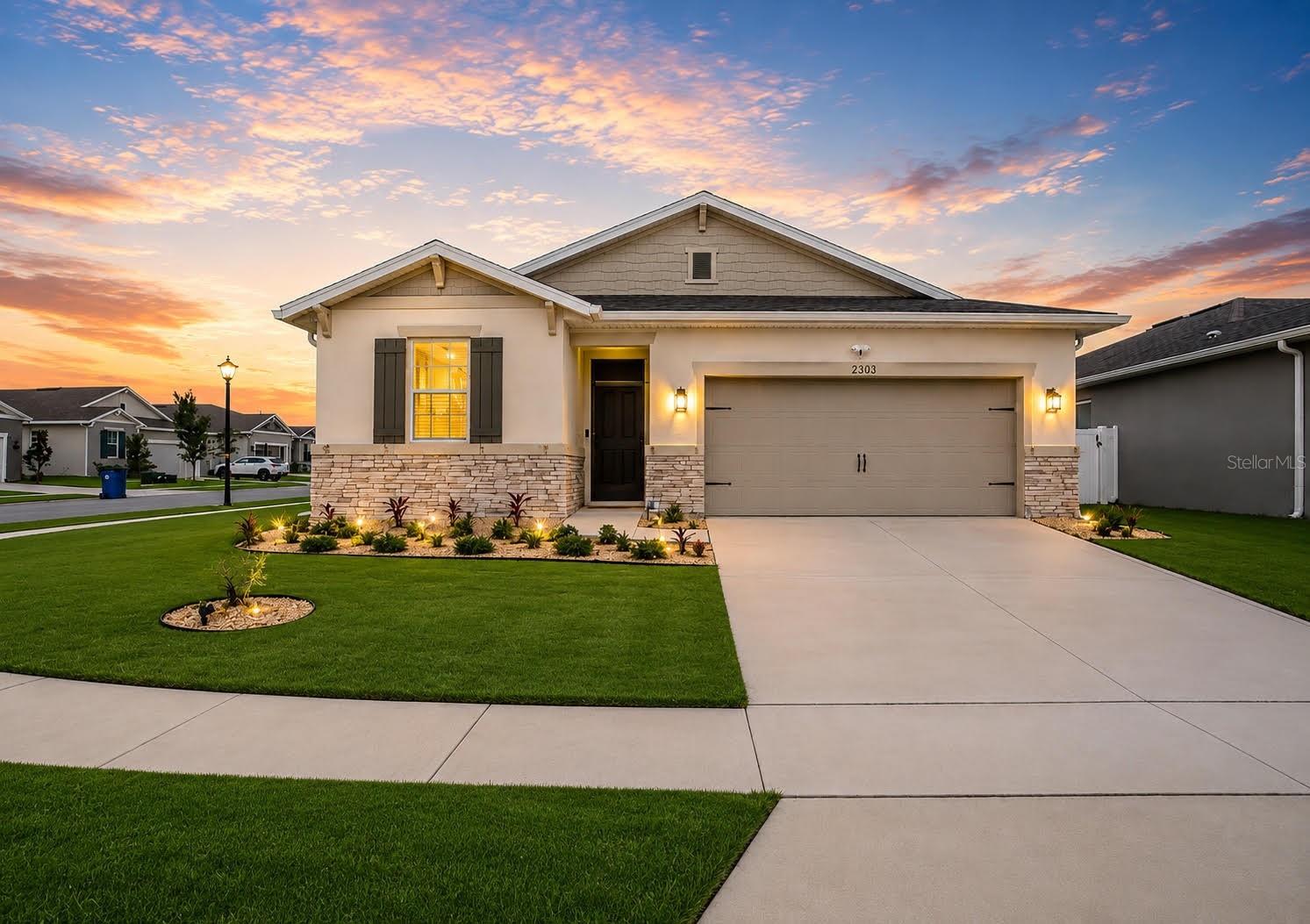 2303 JAGGER LN