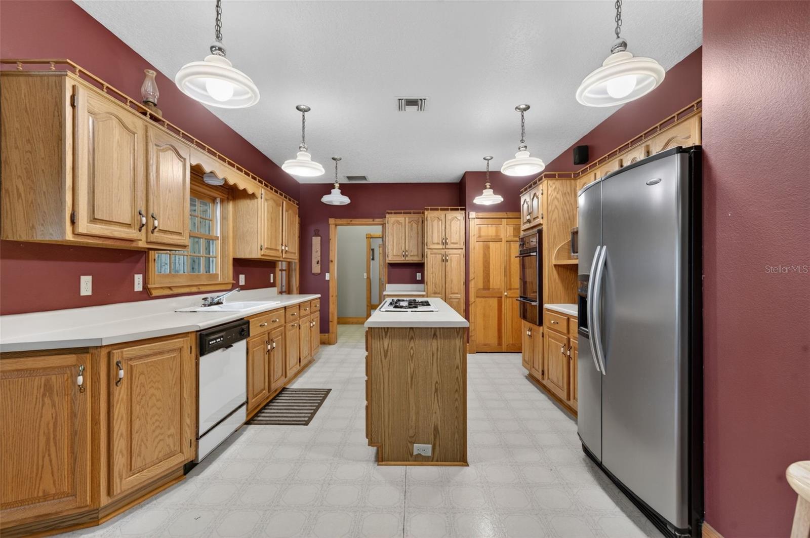 20621 Shady Oak Ln Property Photo 20