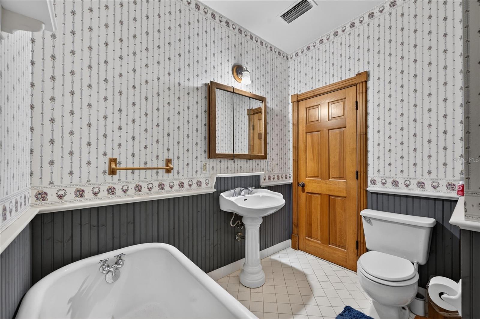 20621 Shady Oak Ln Property Photo 32