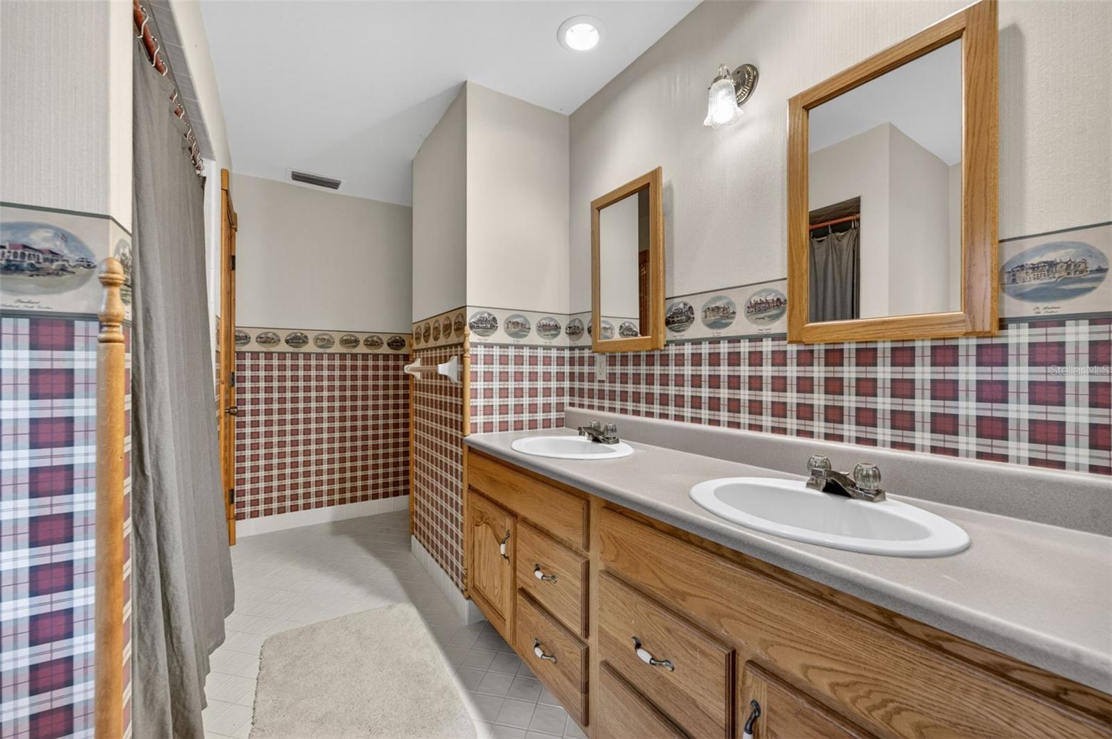 20621 Shady Oak Ln Property Photo 37