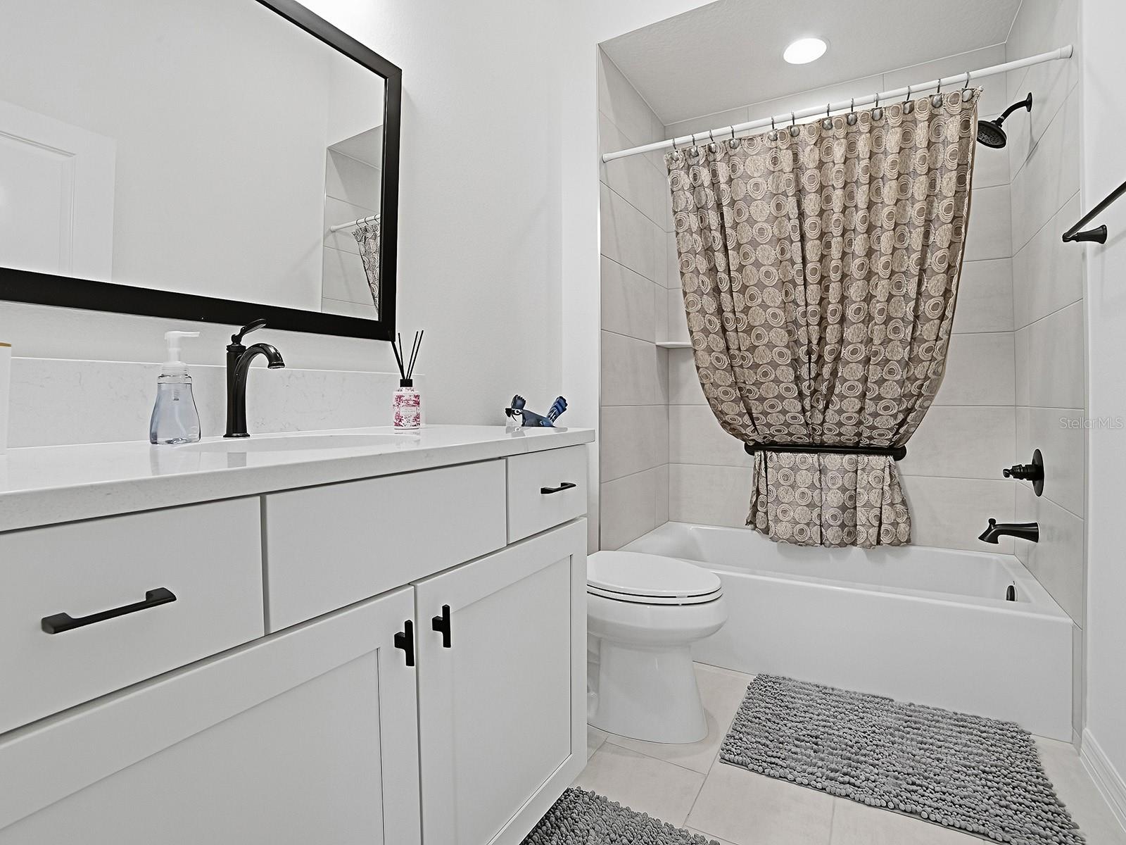 1404 Hearns Loop Property Photo 27