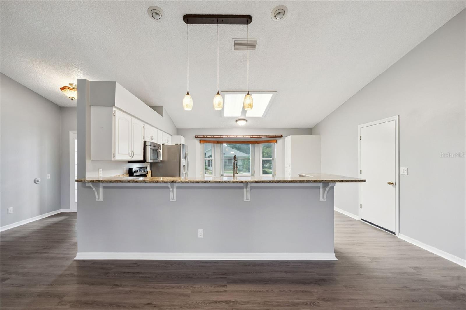 6419 Borg St Property Photo 6