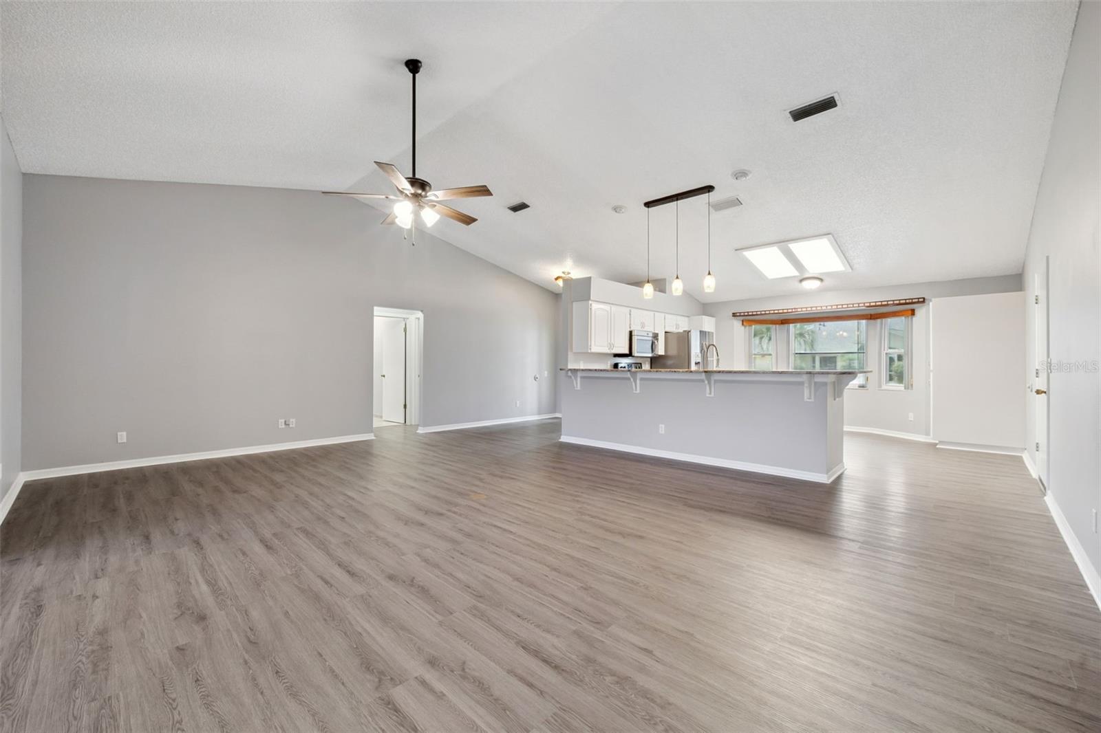 6419 Borg St Property Photo 10
