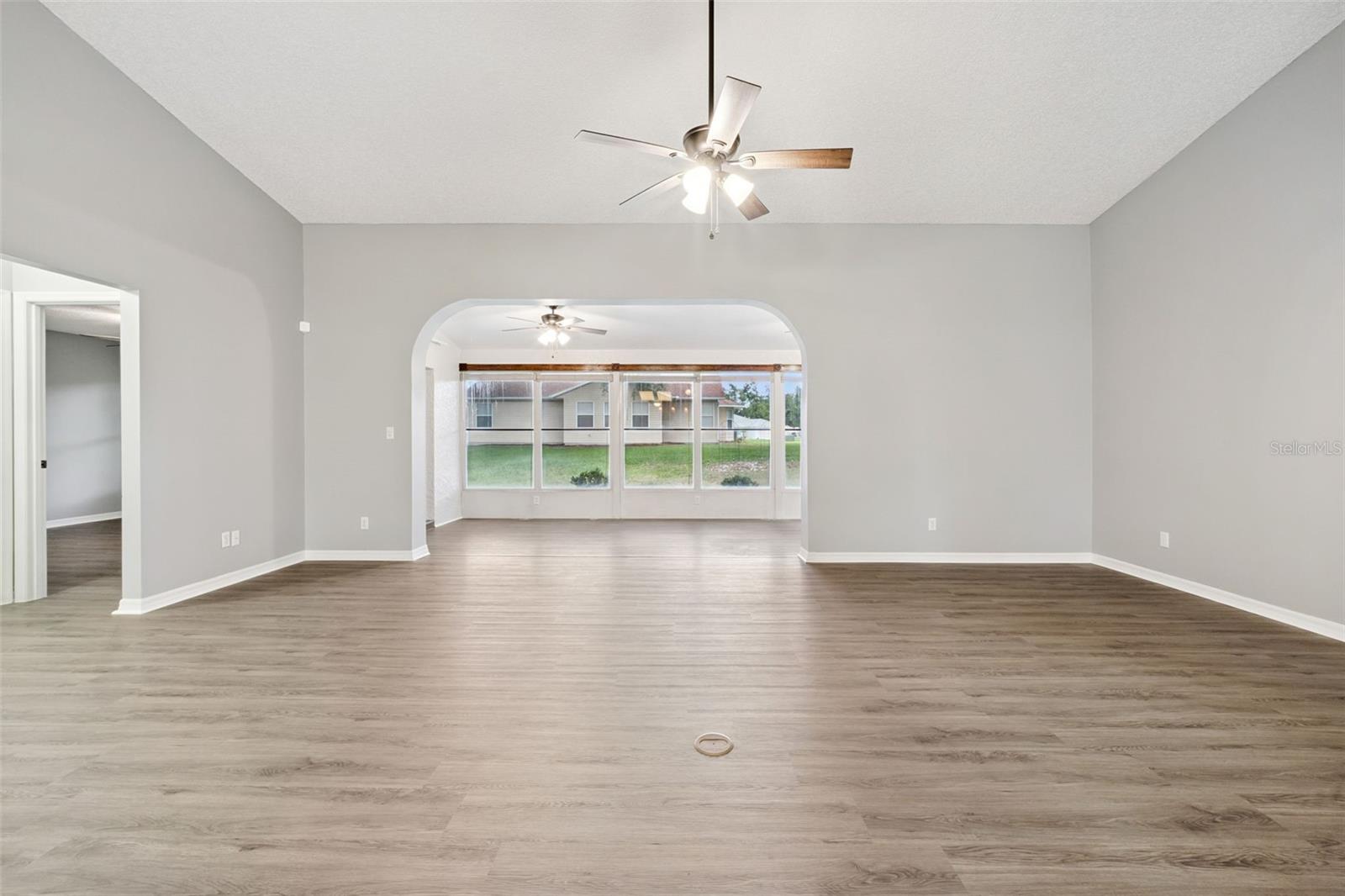 6419 Borg St Property Photo 12