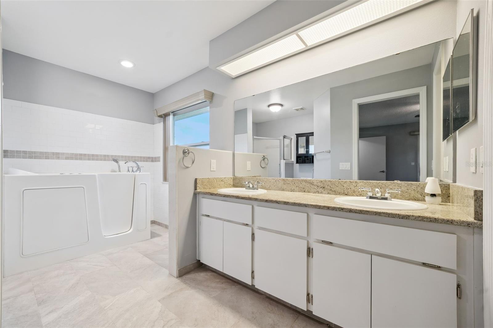 6419 Borg St Property Photo 16