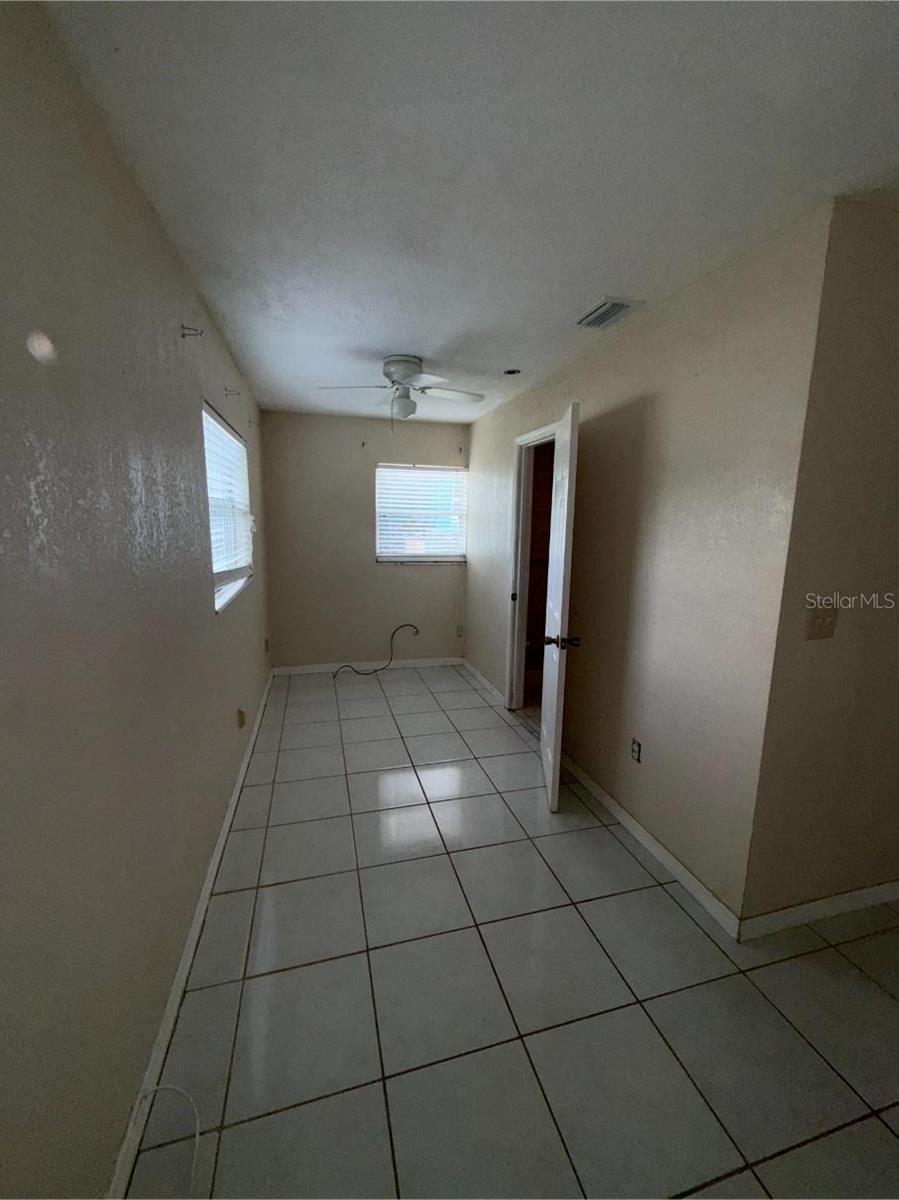 2602 Nw 18th St Property Photo 11
