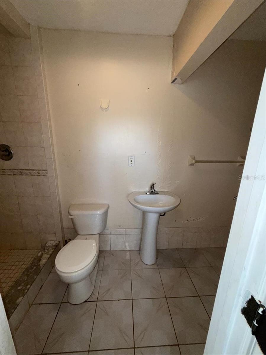 2602 Nw 18th St Property Photo 14