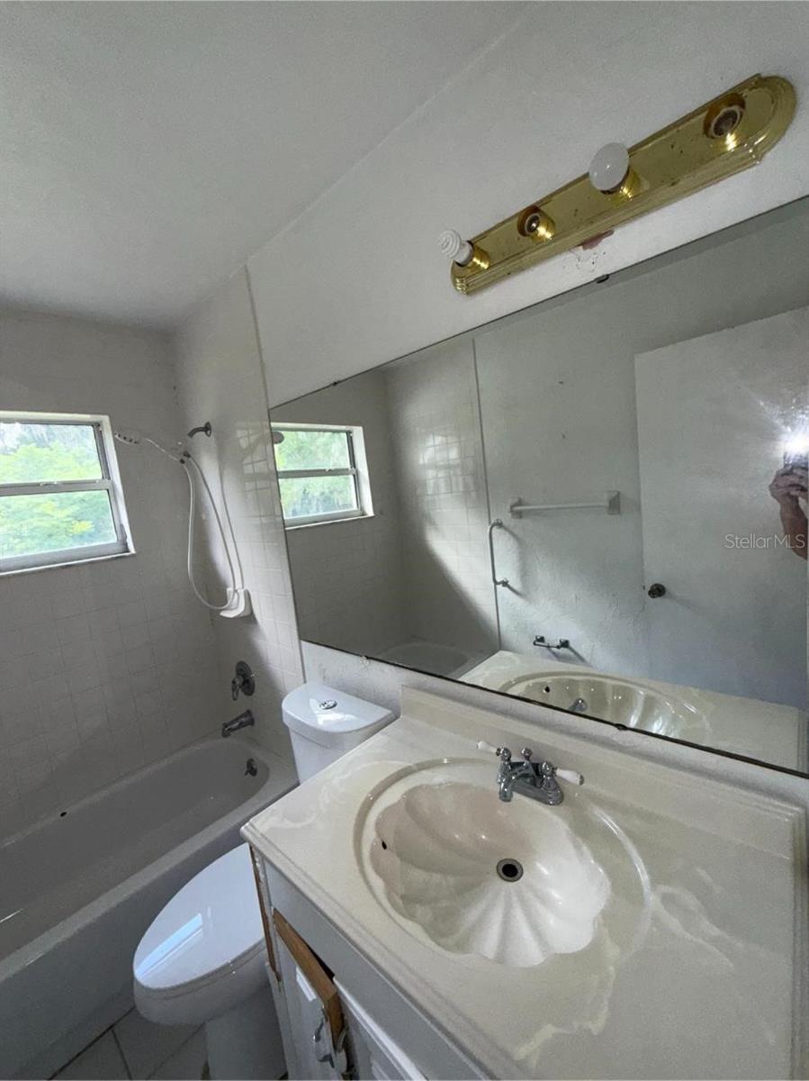 2602 Nw 18th St Property Photo 15