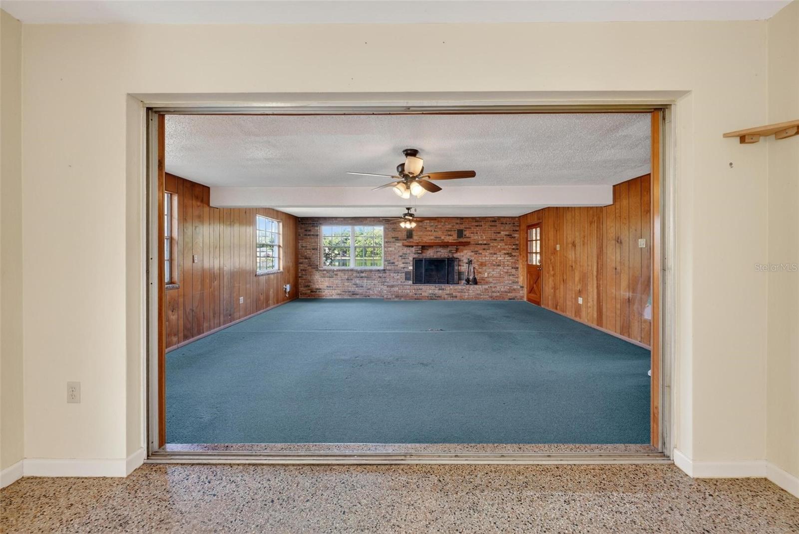 710 Twin Oaks Ln Property Photo 31