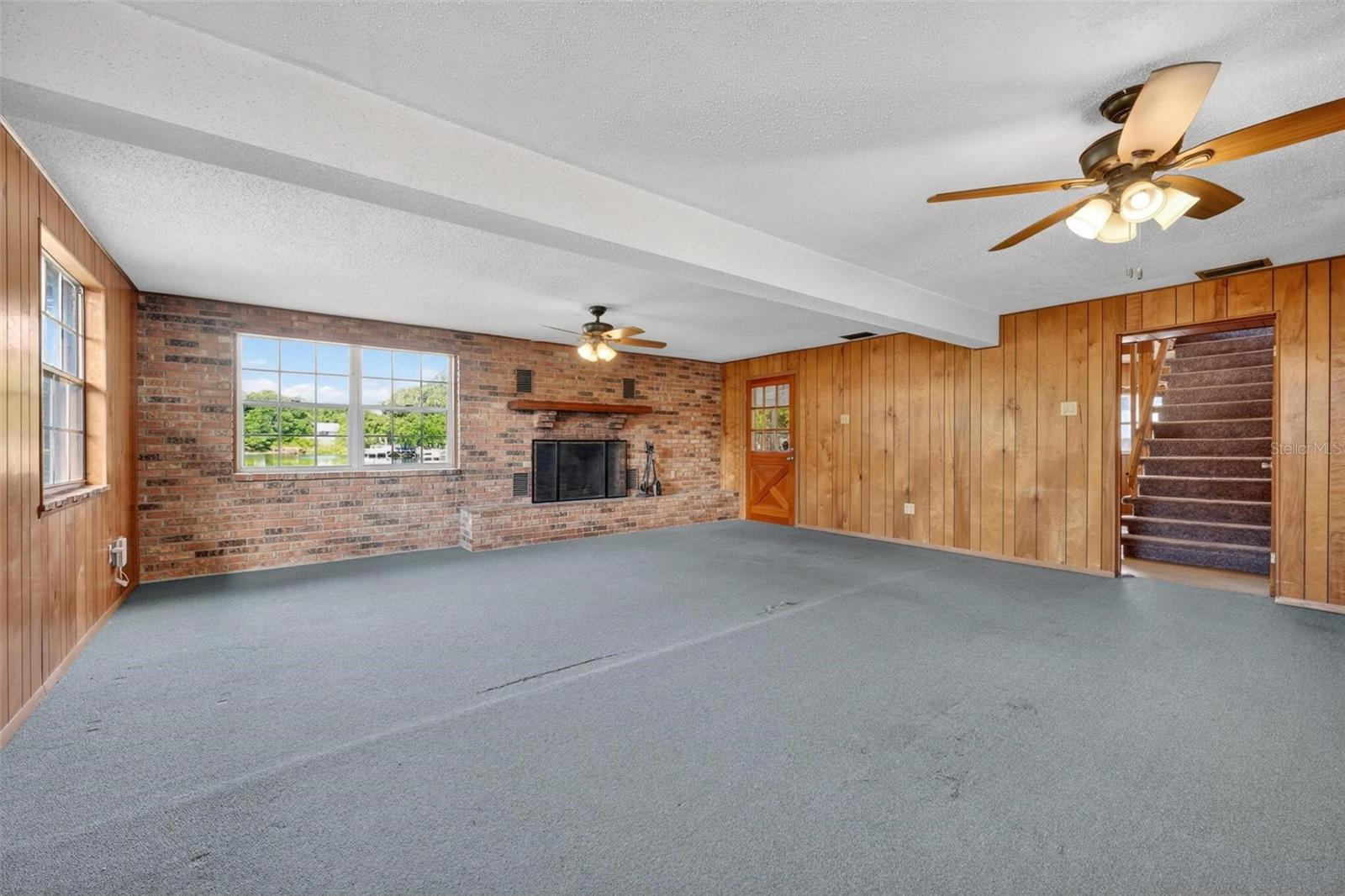 710 Twin Oaks Ln Property Photo 35