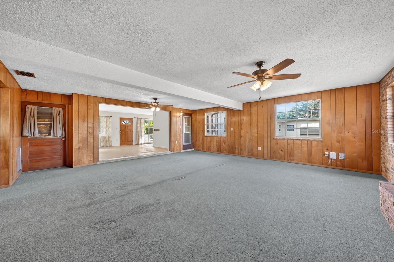 710 Twin Oaks Ln Property Photo 38
