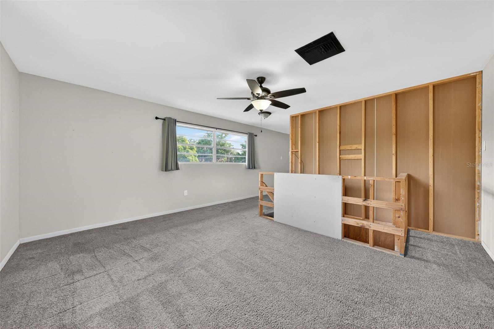 710 Twin Oaks Ln Property Photo 45