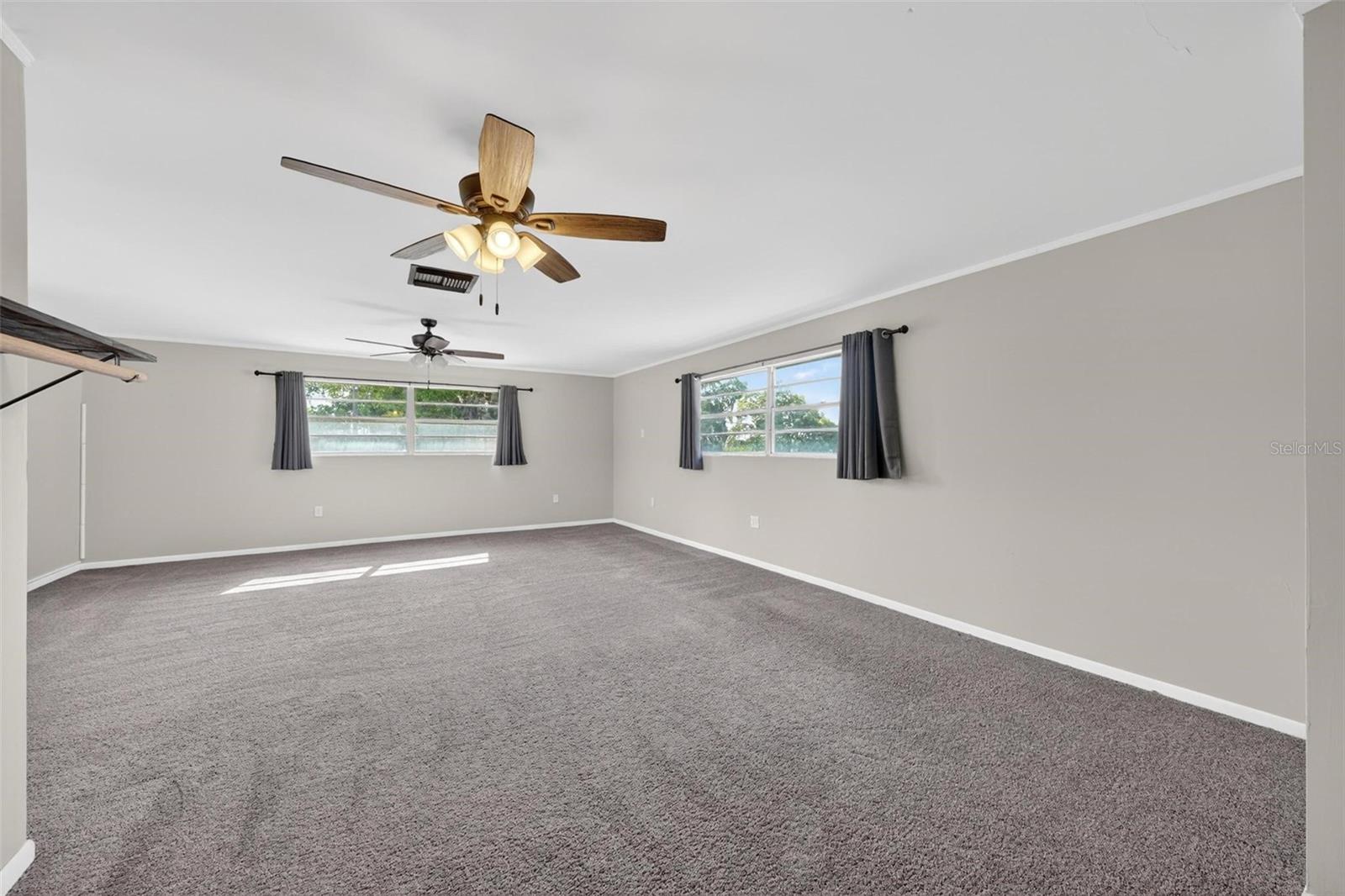 710 Twin Oaks Ln Property Photo 51