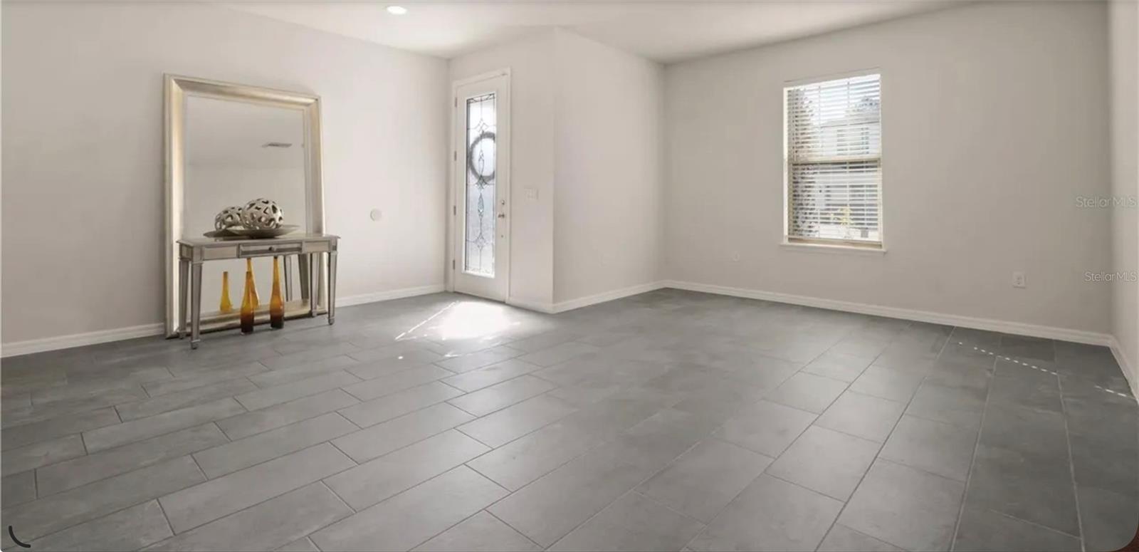 17243 Goldcrest Loop Property Photo 4