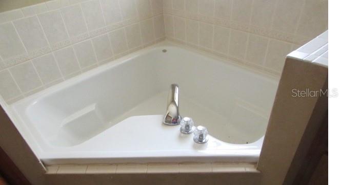 824 Berryhill Cir Property Photo 10