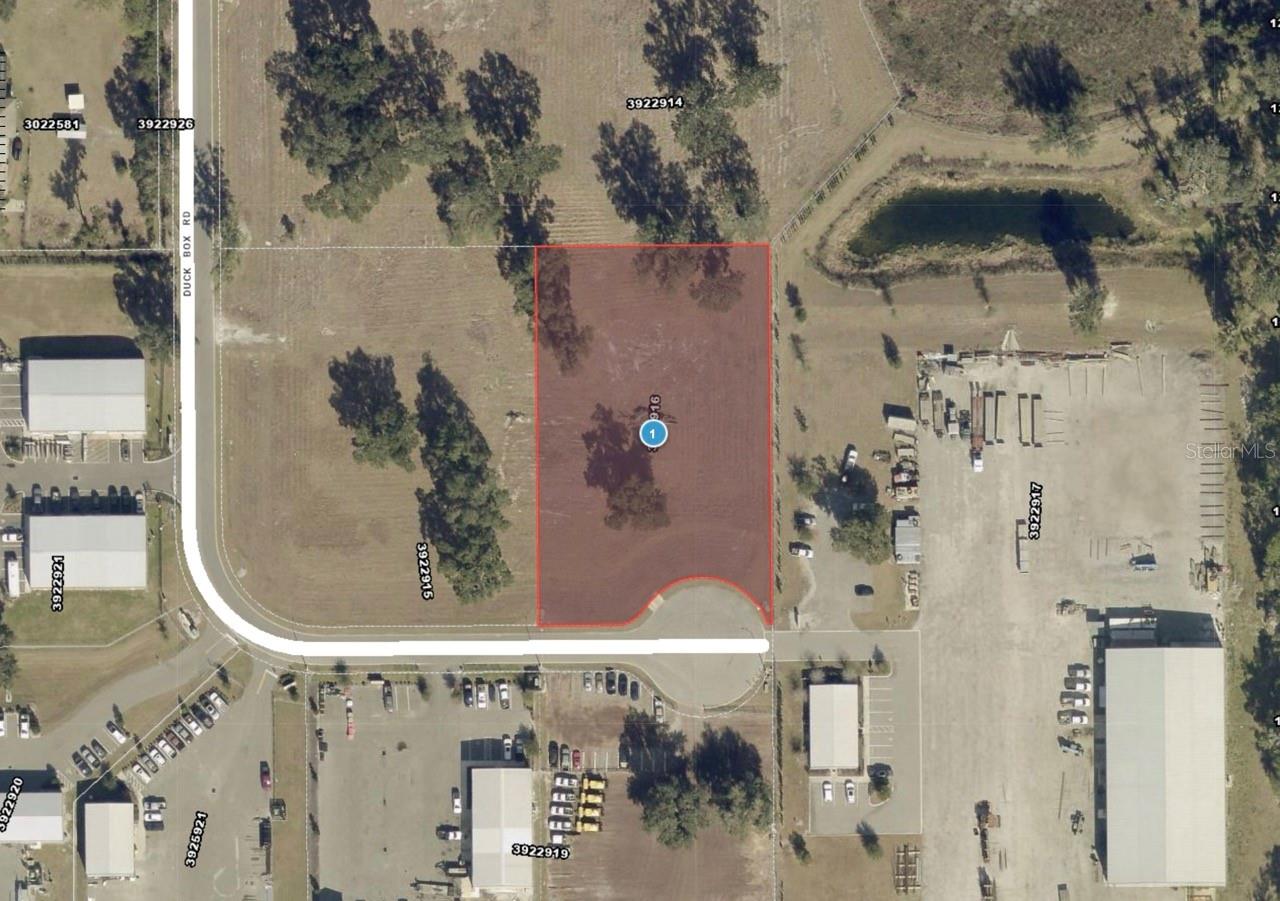 1080 Duck Box Rd Property Photo 3